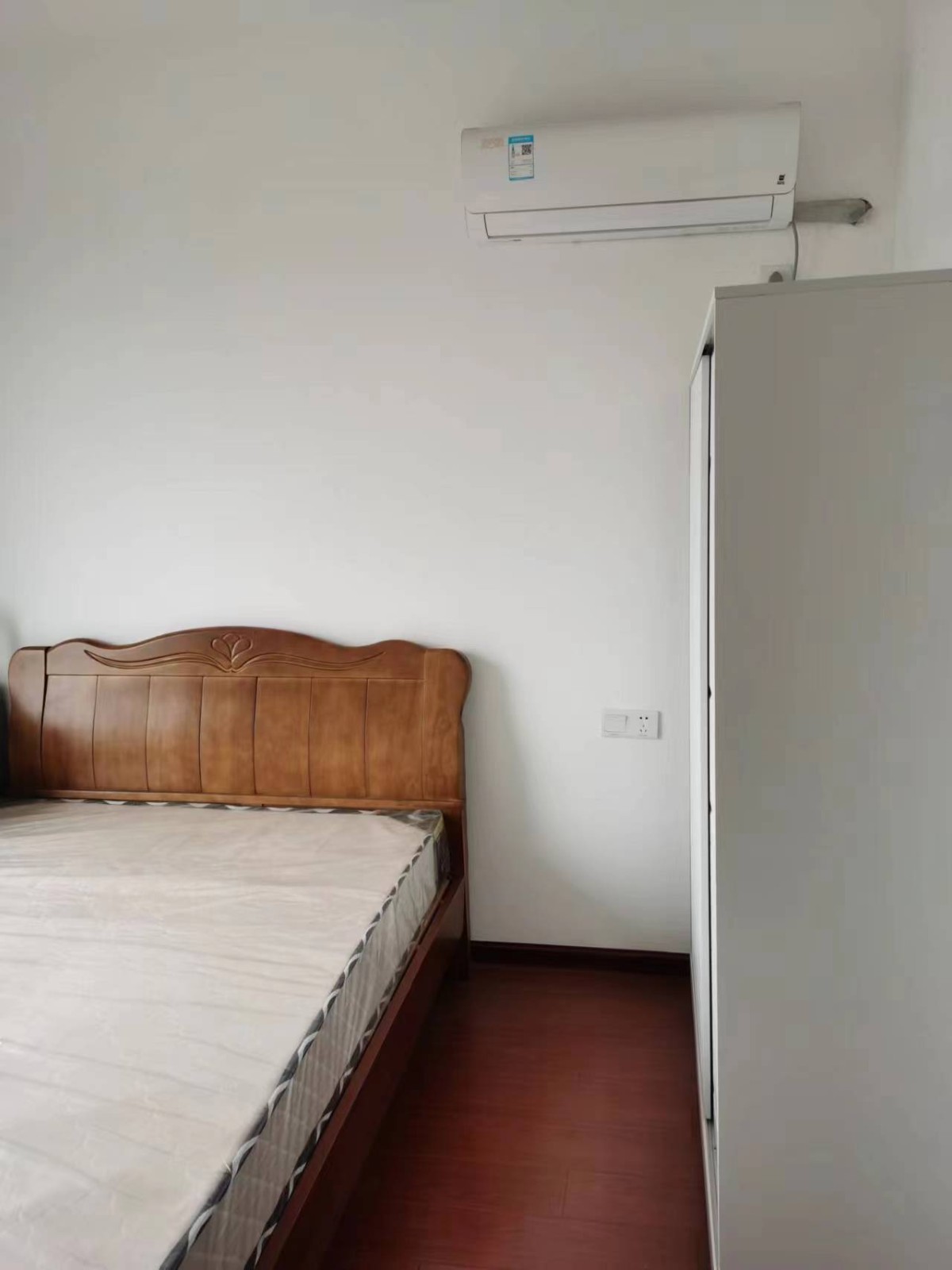 欢乐颂三室两卫精装175万直接房源钥匙在