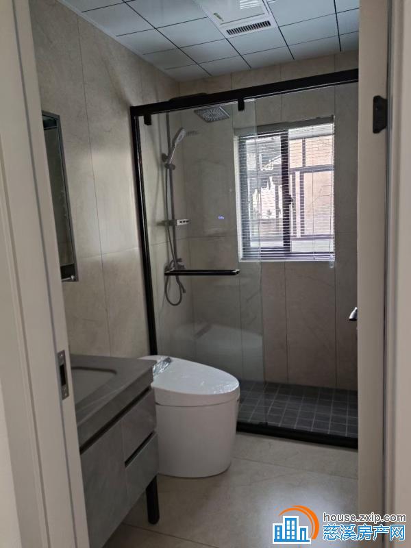 横河私房3间2楼185平豪装259万直接