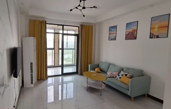 鸣北小区南区105平车位129万精装