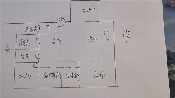 清泰公寓152平125.8万送车库