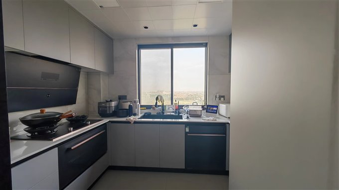 保利俯院江南北区 精装 楼层好