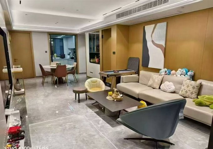 江南大院电梯6层洋房130平精满2年