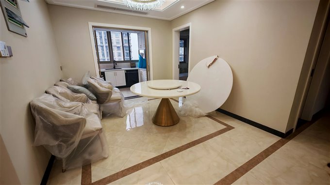 金水湾  精装未住过140平235.8万