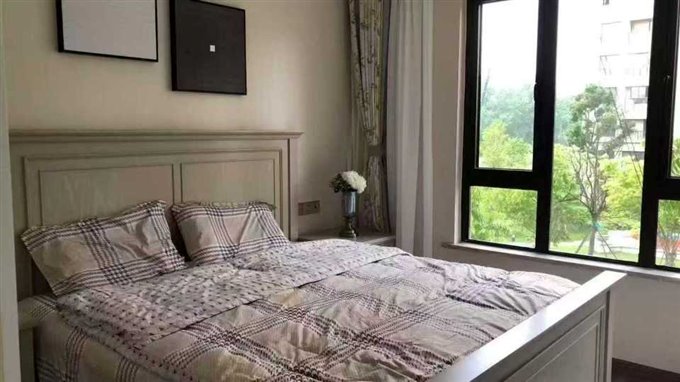 盛泰佳苑欢乐颂107平精装2室2厅2卫