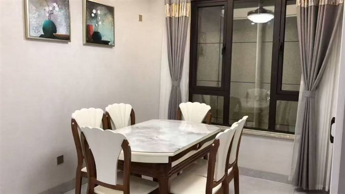 盛泰佳苑欢乐颂107平精装2室2厅2卫