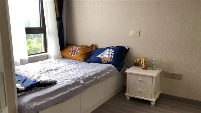 盛泰佳苑欢乐颂107平精装2室2厅2卫