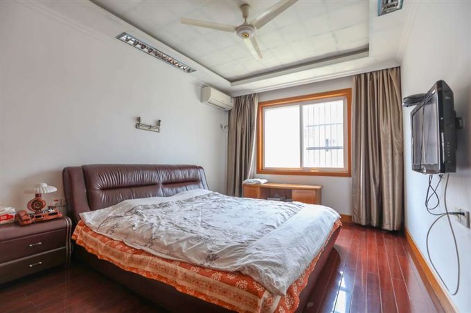 慈百苑 精装 151平方128万带车库