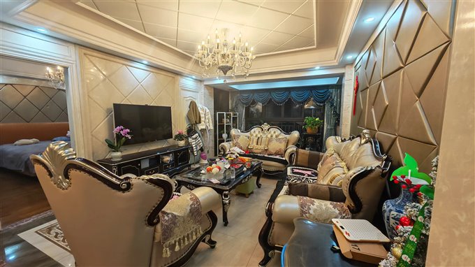 白金湾 143平 178.8万 豪华装修