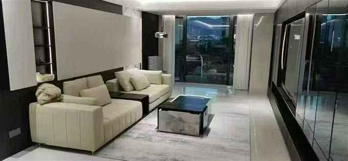 复地三期豪装167平方车位一间