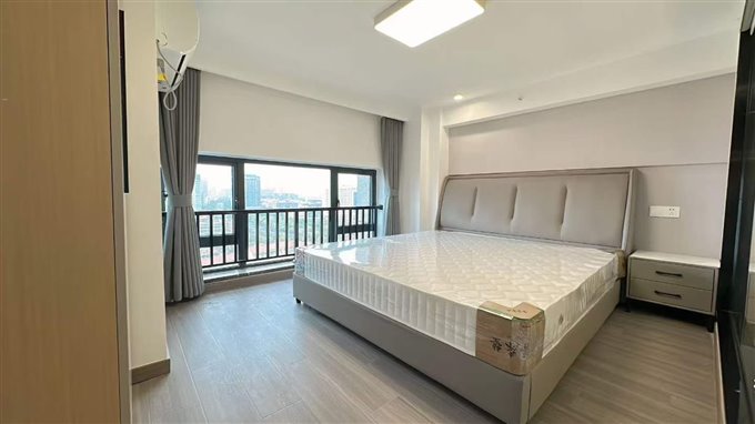 广宇大厦精装两室loft 拎包入住