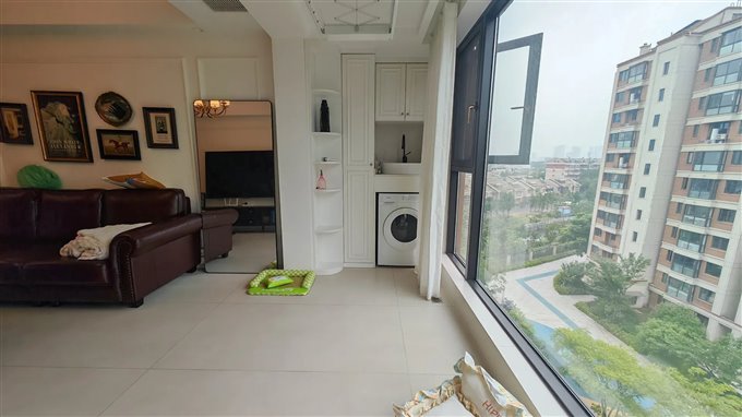 蔚蓝云图花苑精装拎包入住送车位