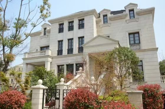 上林原著联排别墅460平精装568.8万