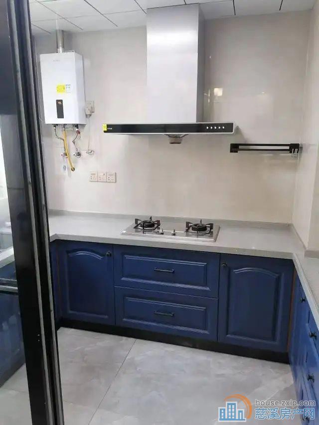 悦华府132平188万东边套吾悦商圈