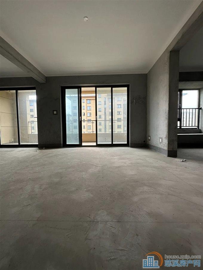 捡漏 佳洲锦苑中庭位置,黄金楼层,边套