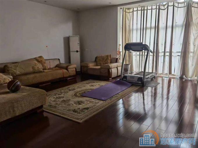 东方明珠3复4叠墅精装4500元直