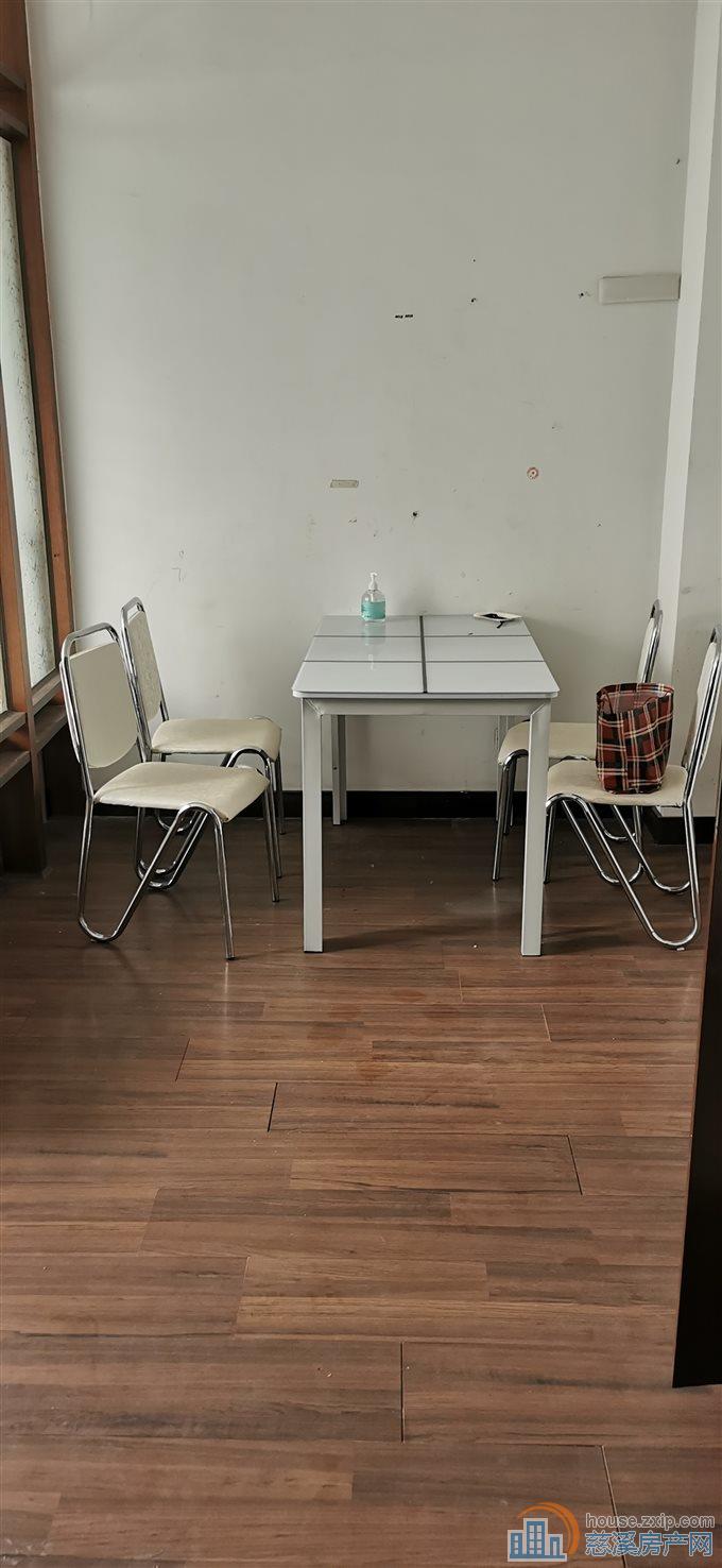 金旦花园37.5平朝北普装56万直接