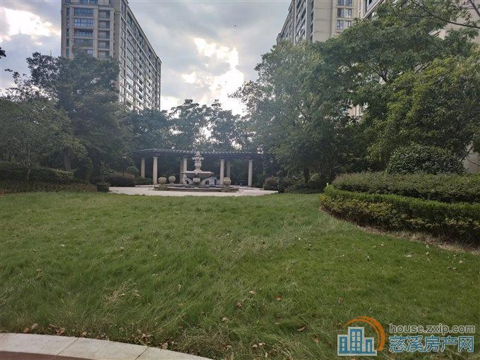 绿城诚园130平169.5万 毛坯楼层好