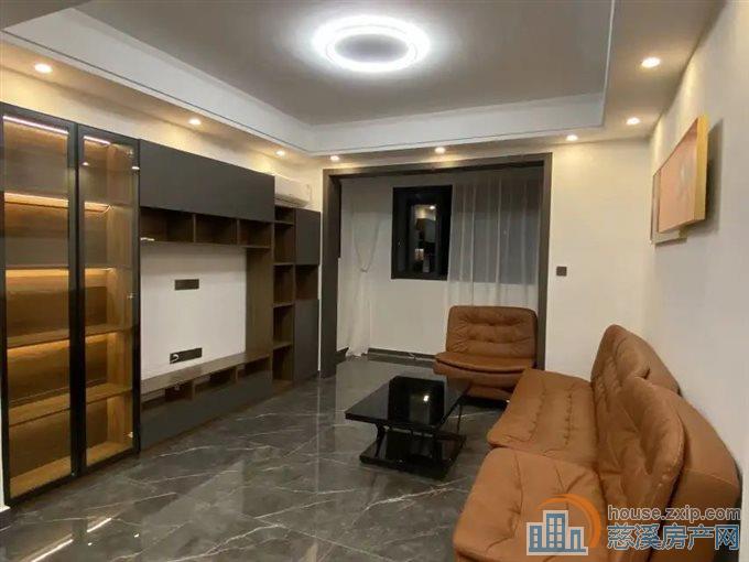 新潮塘北苑 87平135万 精装有车位