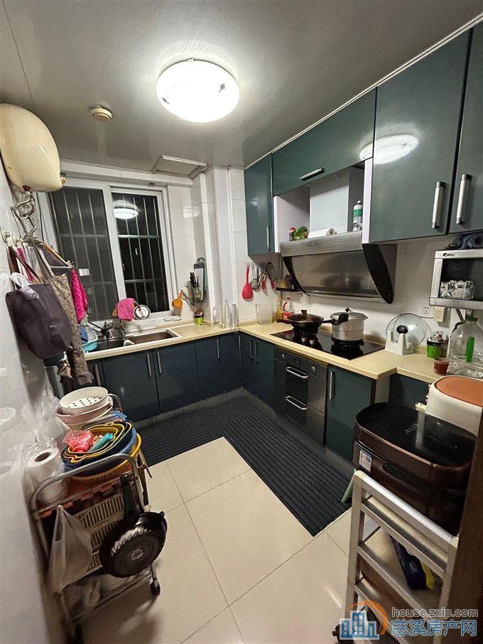 中凯华庭复式265平精装修265万