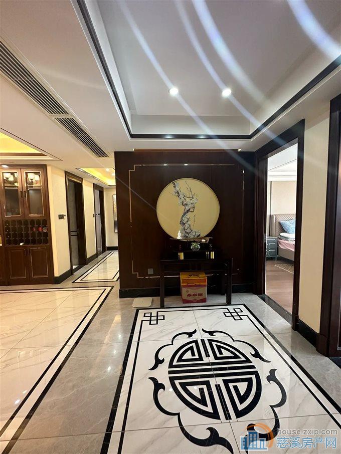 壹公馆  豪华装修 保养好 带车位