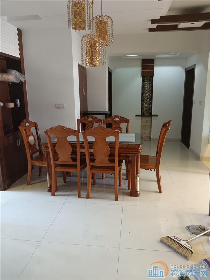 实验小学附近156平精装送车库166万