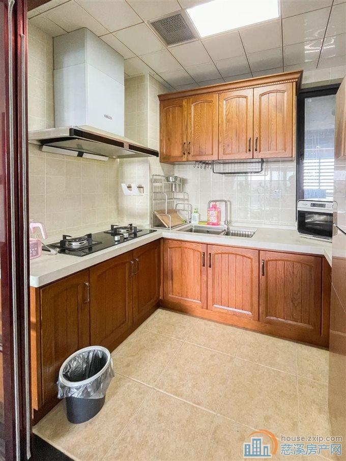  绿城诚园128平185万带车位另算