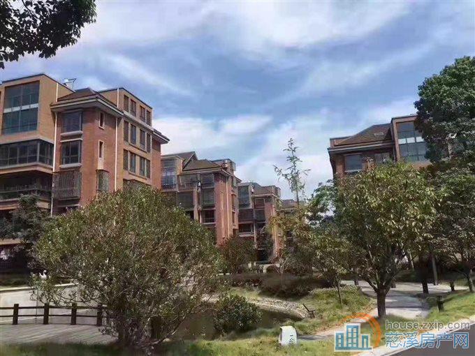 康桥家园4楼117平三室两厅两卫直接房源