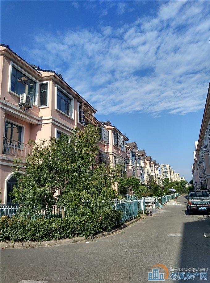 东相苑二通三别墅365万直接房源钥匙在