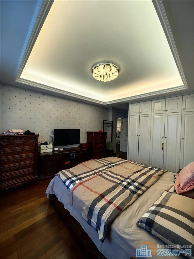 捡漏 华泰苑. 豪装 东边套 三开间朝南