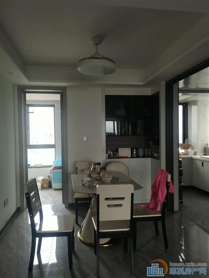 急急凤鸣梧桐府143平182万