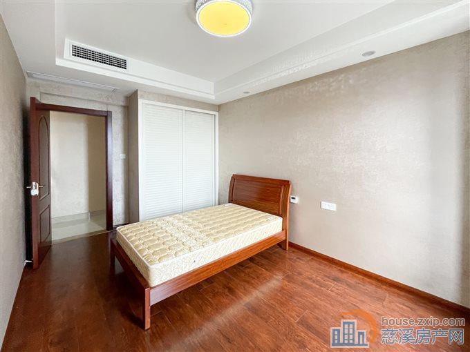 慈悦湾三室115平 129万 精装有图