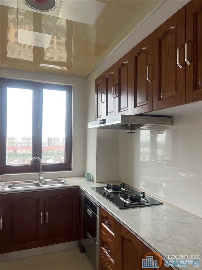 和润公寓118平139.8万精装保养好