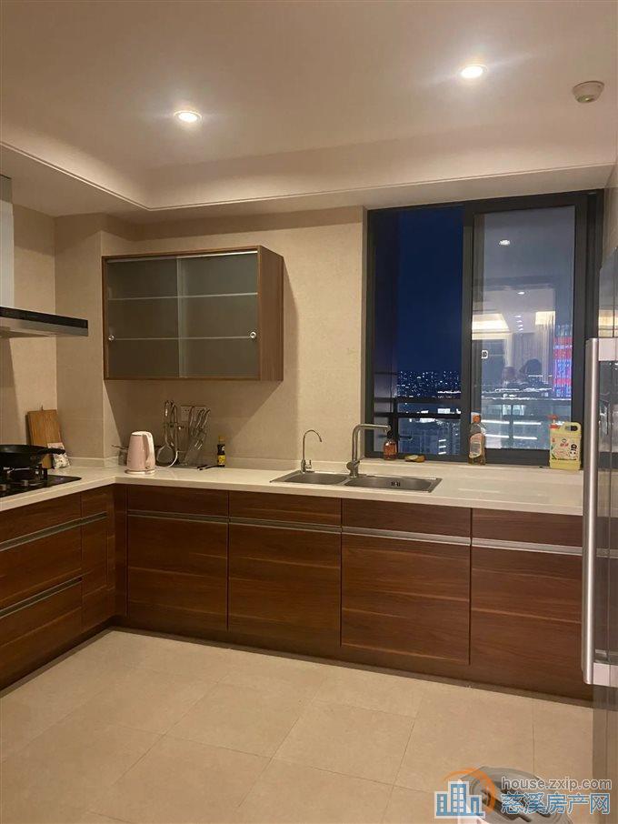 新城大道，恒元悦府288平方，大平层