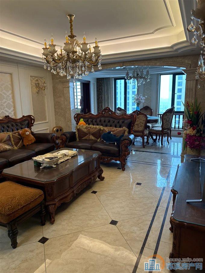 财富中心172平248万豪装100万车位