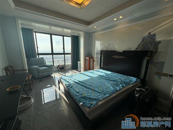 峙山庄园173平168万精装修包税