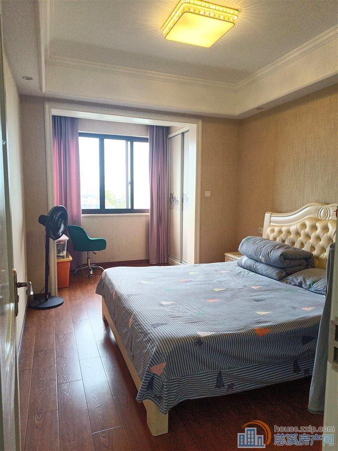 峙山庄园 精装87平80万