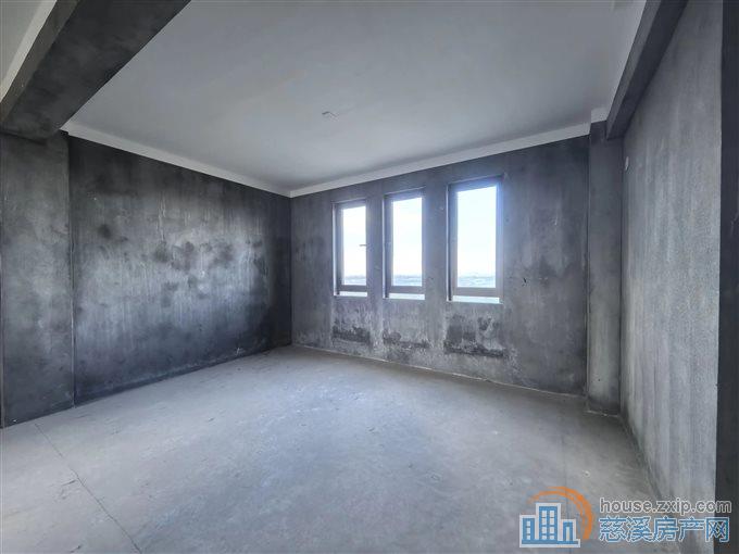 尚德家园94平87万带车位杂物间