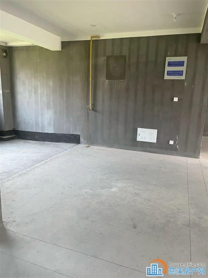 城北溪上旦山府毛坯118平230万