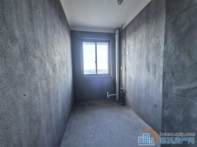 尚德家园94平87万带车位杂物间