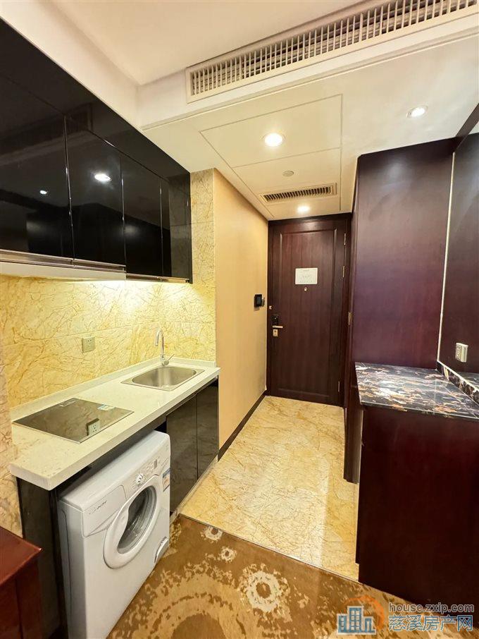 嘉丽环球中心  精装家电家具  拎包入住