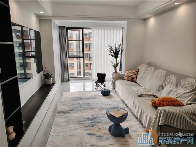 蔚蓝云图洋房 自住装修好品质 设备全送