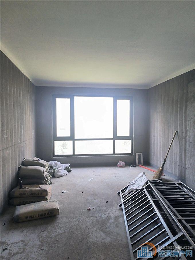 江滨之城164平212万稀缺大平层