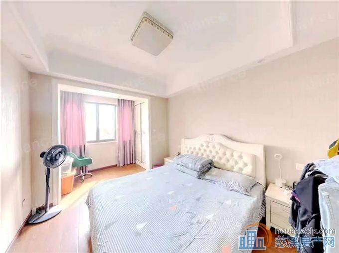 峙山庄园 精装87平方80万