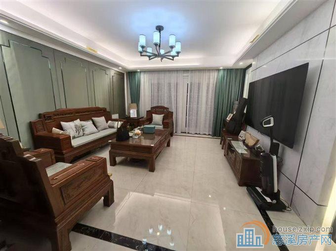 金仕华庭142平东边套精装带车位可读书