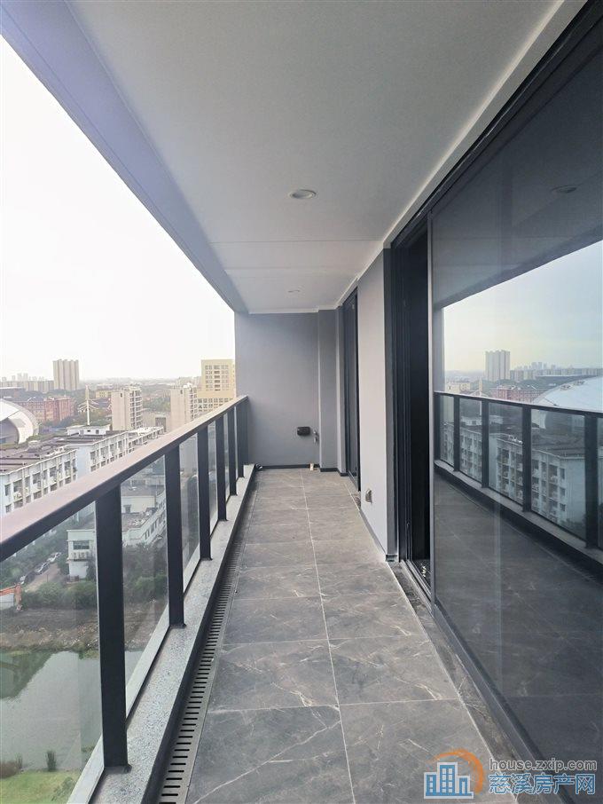 江山云望 170平 中间楼层 包税