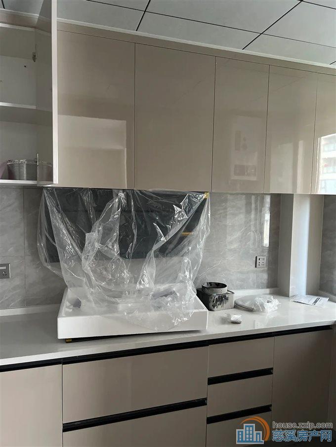 天铂佳苑 洋房126平 149万  精装