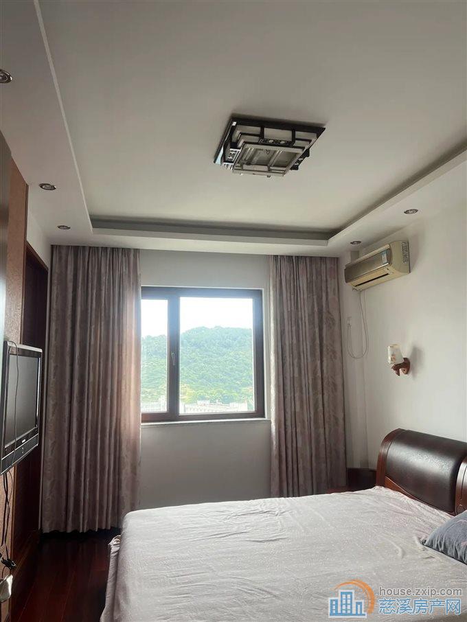 和润公寓118平139.8万精装保养好