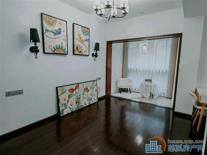 景和家园66平精装杂物间72.8万直接