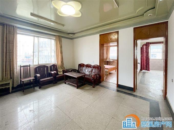 施山综合楼106平73万单价6千5