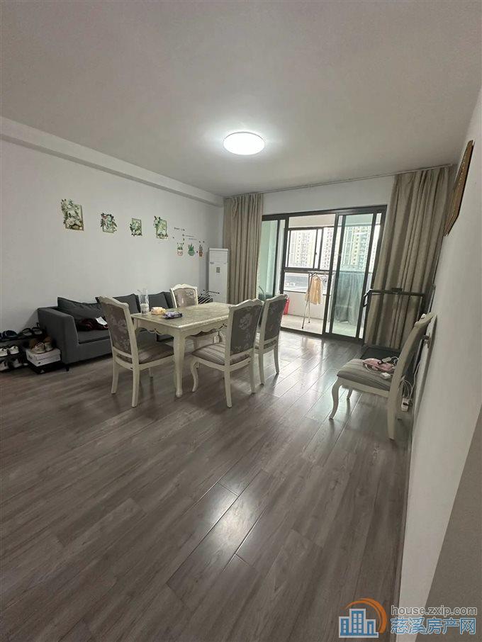 悦华府142平 208万 独门独户 简装